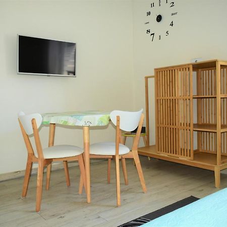 Room & 4 Studios - Modern Comfy Central - Free Netflix Zagreb Exterior foto