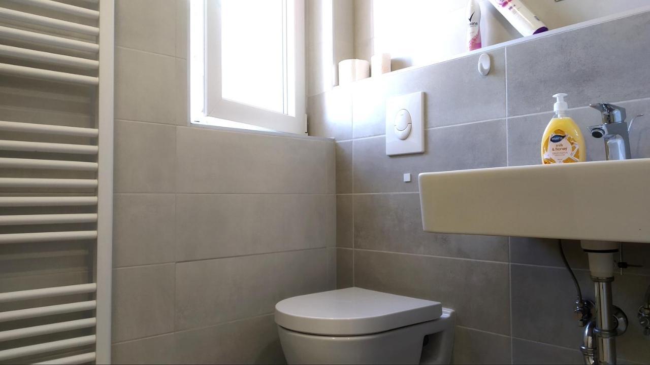 Room & 4 Studios - Modern Comfy Central - Free Netflix Zagreb Exterior foto