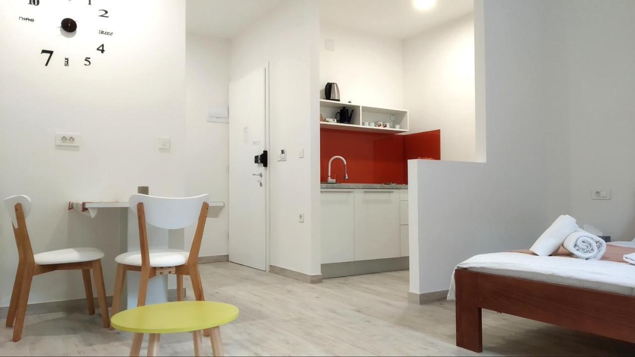 Room & 4 Studios - Modern Comfy Central - Free Netflix Zagreb Exterior foto