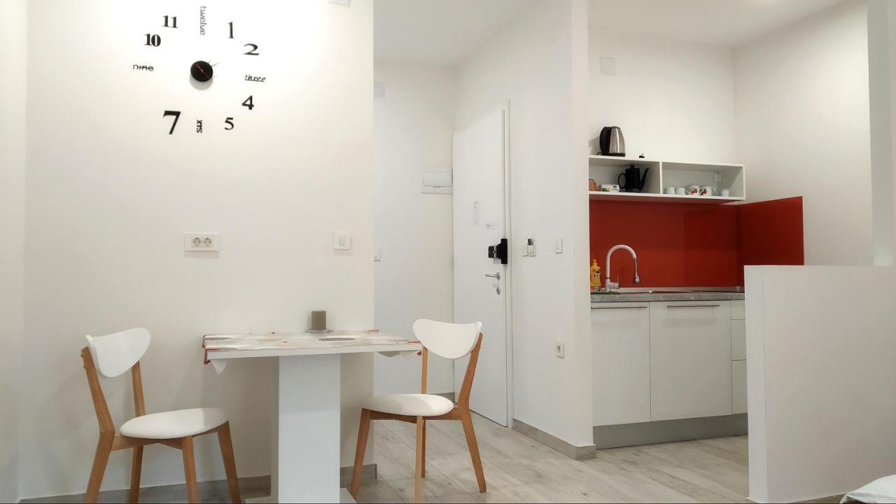 Room & 4 Studios - Modern Comfy Central - Free Netflix Zagreb Exterior foto
