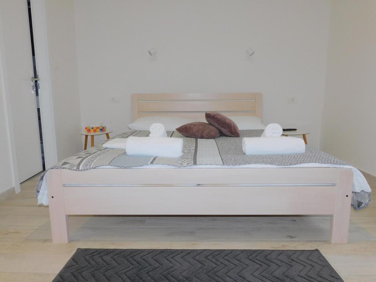 Room & 4 Studios - Modern Comfy Central - Free Netflix Zagreb Exterior foto