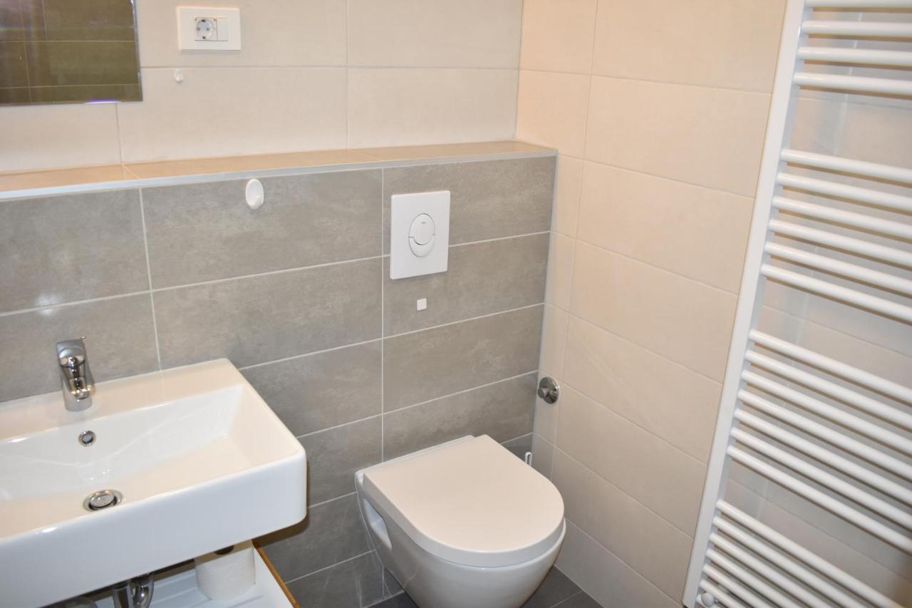 Room & 4 Studios - Modern Comfy Central - Free Netflix Zagreb Exterior foto