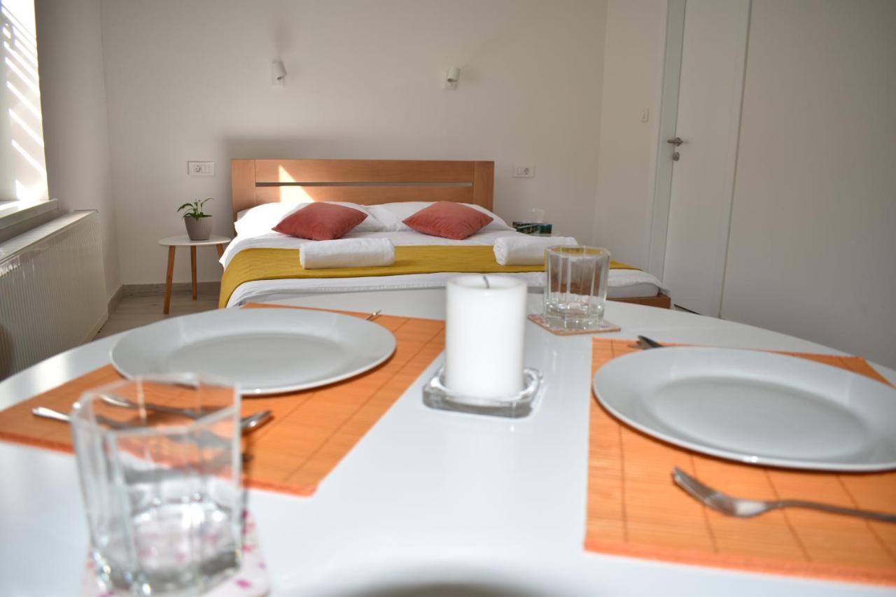 Room & 4 Studios - Modern Comfy Central - Free Netflix Zagreb Exterior foto