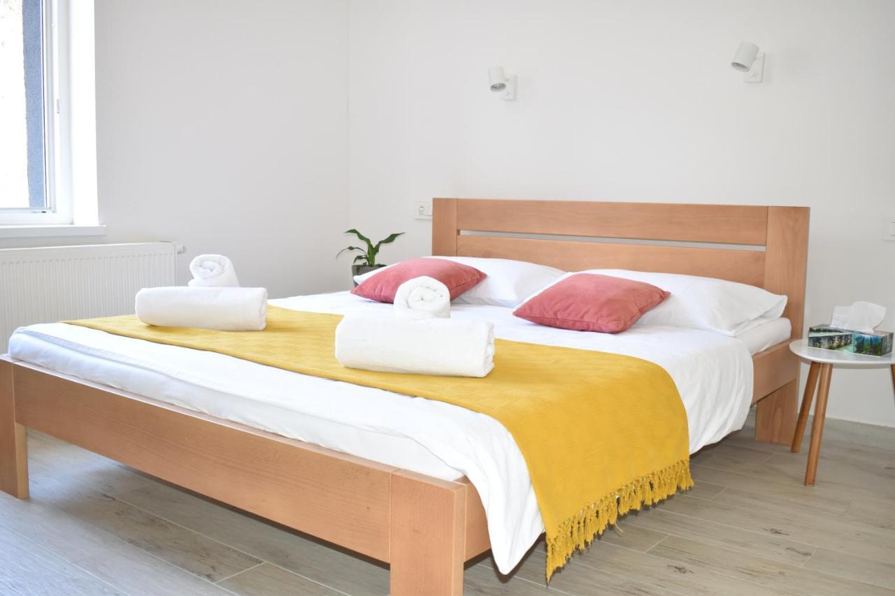 Room & 4 Studios - Modern Comfy Central - Free Netflix Zagreb Exterior foto
