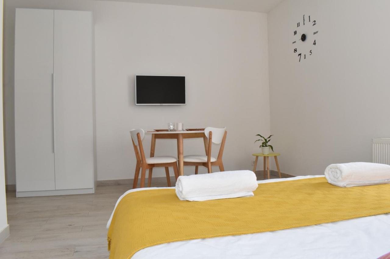 Room & 4 Studios - Modern Comfy Central - Free Netflix Zagreb Exterior foto