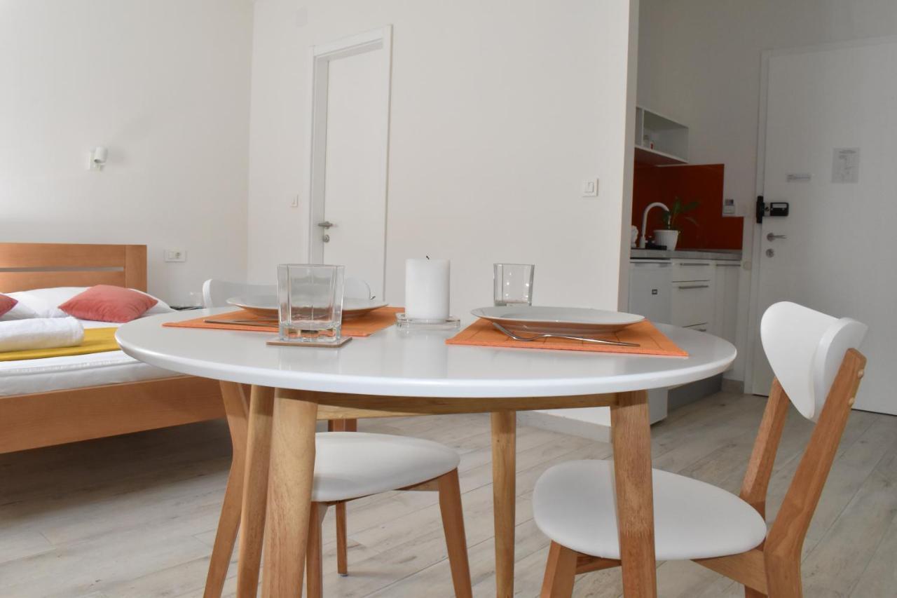 Room & 4 Studios - Modern Comfy Central - Free Netflix Zagreb Exterior foto