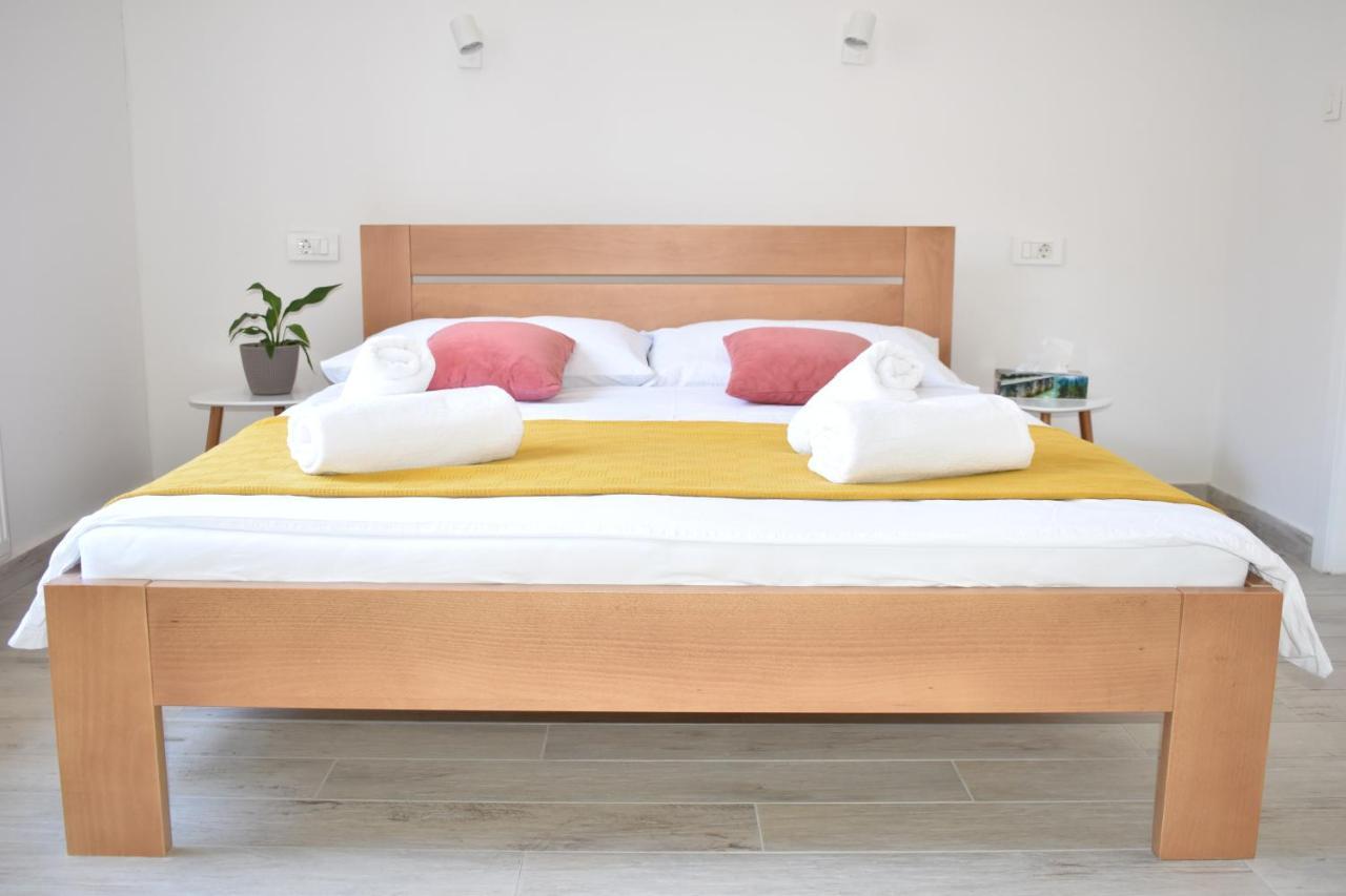 Room & 4 Studios - Modern Comfy Central - Free Netflix Zagreb Exterior foto